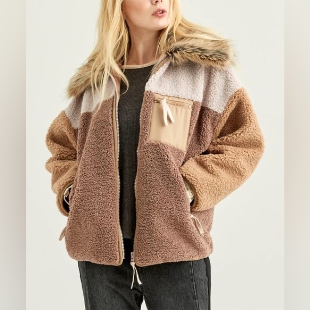 Boundless North Peppercorn and Camel Fuzzy Zip Up Jacket